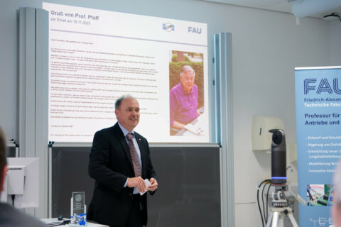 Gruß von Prof. Pfaff, der Gründer des Lehrstuhls für EAM, per E-Mail